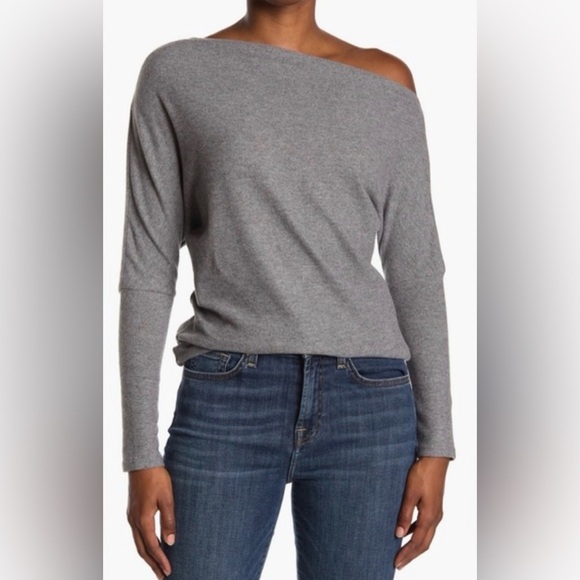 ASTR the Label Khaki Off the Shoulder Asymmetrical Soft Sweater, Size Small - Picture 2 of 8